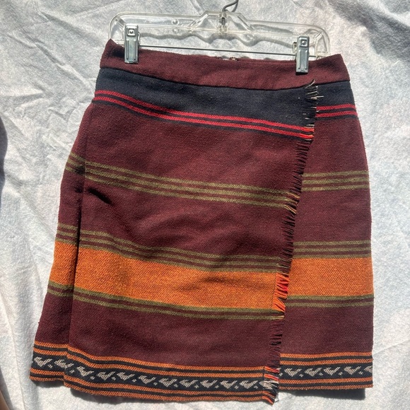 LOFT Women’s Petites Wool Blend Wrap Skirt Southwest Stripe Pattern Fall Colors - Picture 5 of 9